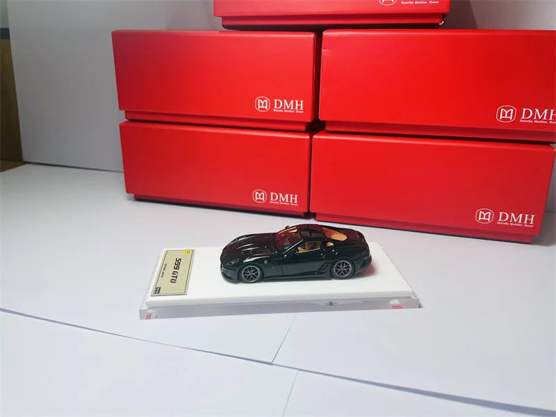 DMH 1:64 599 GTO Resin Model Car