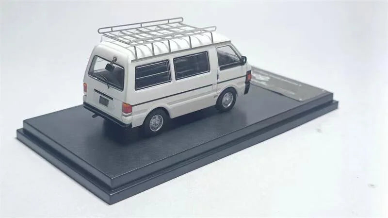 [PreSale] Model Collect MC 1:64 1989 BONGO VAN HIGHROOF White Diecast Model Car
