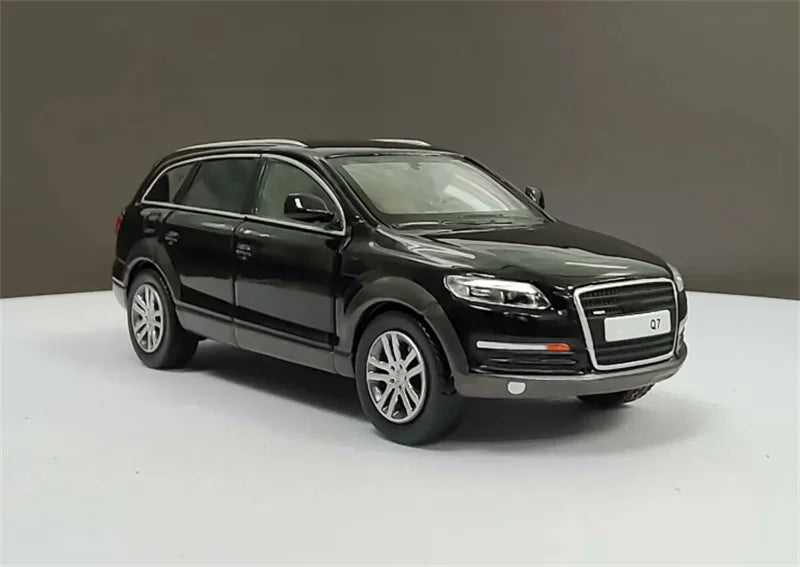 MASDI 1:64 SUV Q7 White / Black Die-Cast Car Model Collection Miniature