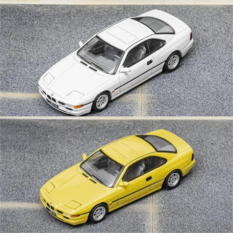 Shadow 1:64 850Csi LHD Diecast Model Car