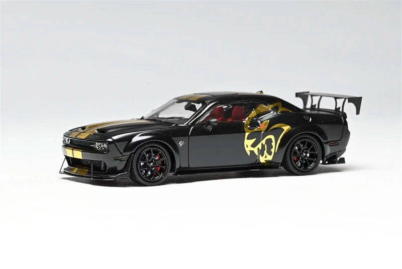 Stance Hunters 1:64 SRT Challenger Hellcat Midnight Die-Cast Car Model Miniature Gifts