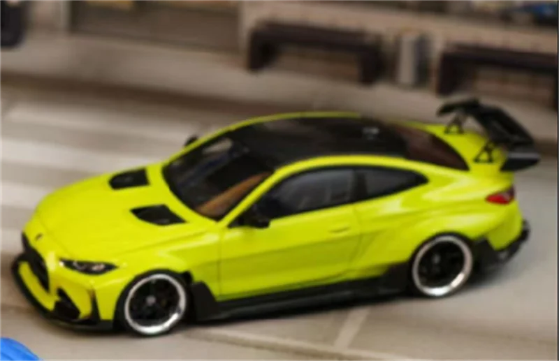 SW 1:64 G82 M4 Portimao Blue / Sao Paulo Yellow Limited500 Diecast Model Car