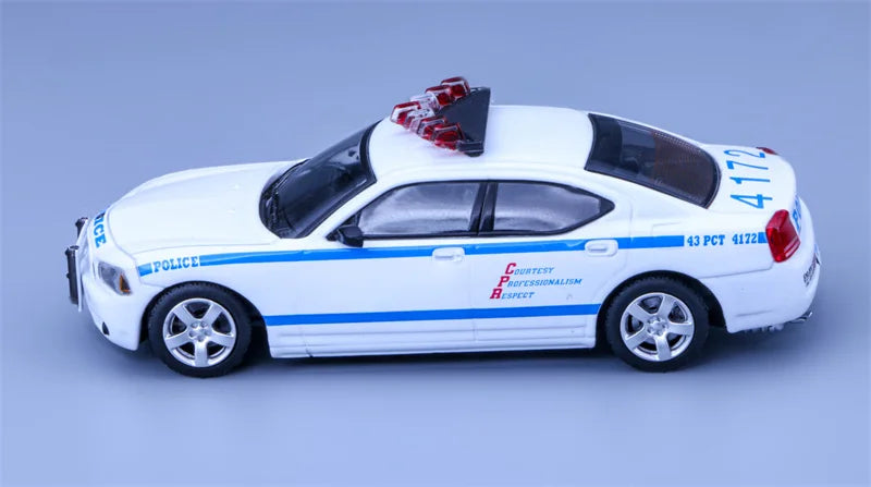 Rollin 1:64 Charger Mk6 LX 2008 White limited799 Diecast Model Car