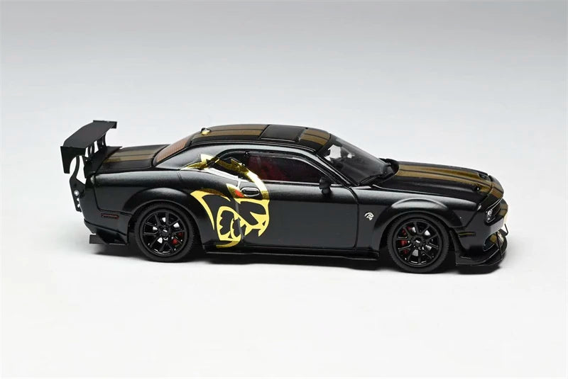 Stance Hunters 1:64 SRT Challenger Hellcat Midnight Die-Cast Car Model Miniature Gifts