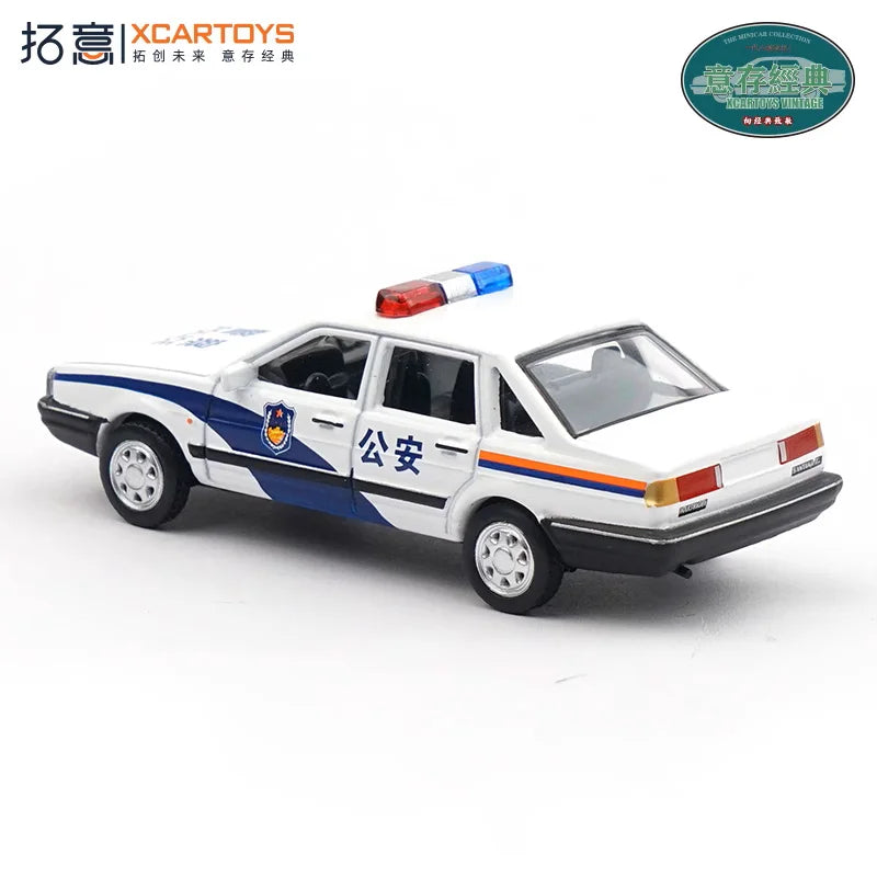 Xcartoys 1:64 SANTANA Sedan Police Diecast Model Car