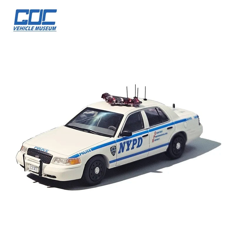 GOC 1:64 Crown Victoria Police Diecast Model Car