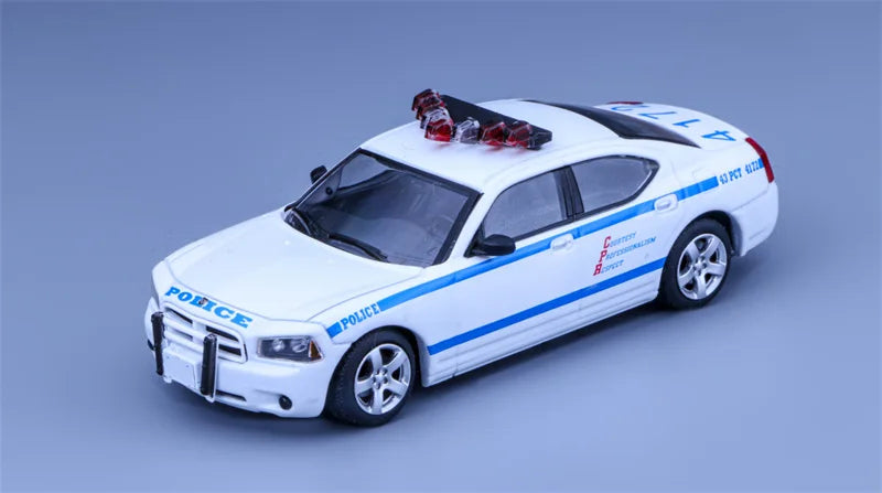 Rollin 1:64 Charger Mk6 LX 2008 White limited799 Diecast Model Car