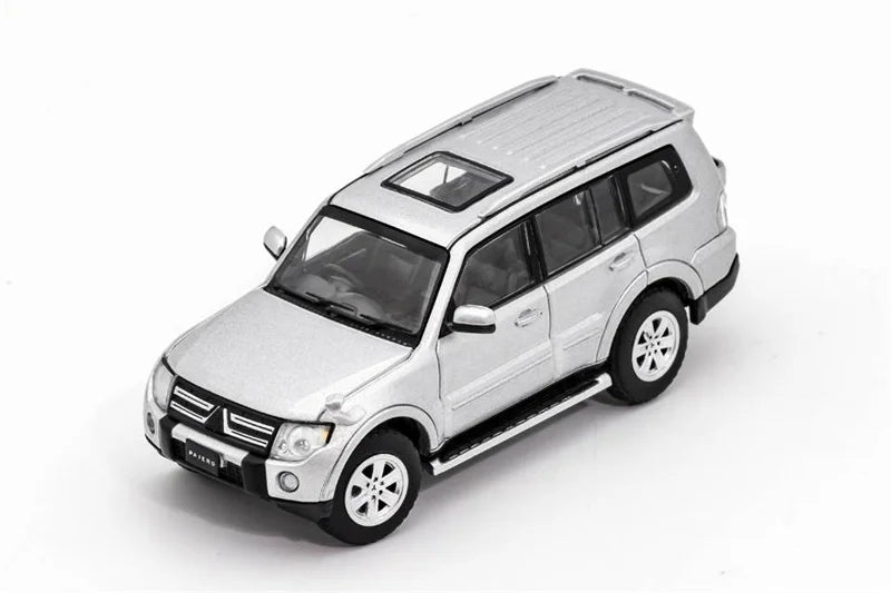 Shadow Pro 1:64 Pajero V97 Diecast Model Car