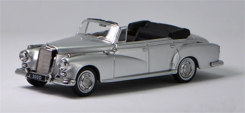 GFCC 1:64 Classic Cars 300D Convertible Collection Miniature Diecast Metal Model Car