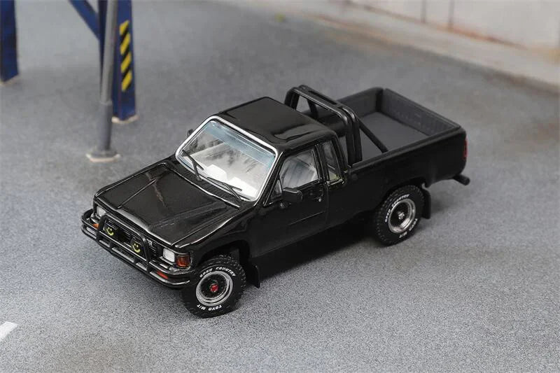 GCD 1:64 Hilux 1985 N50 SR5 Diecast Model Car