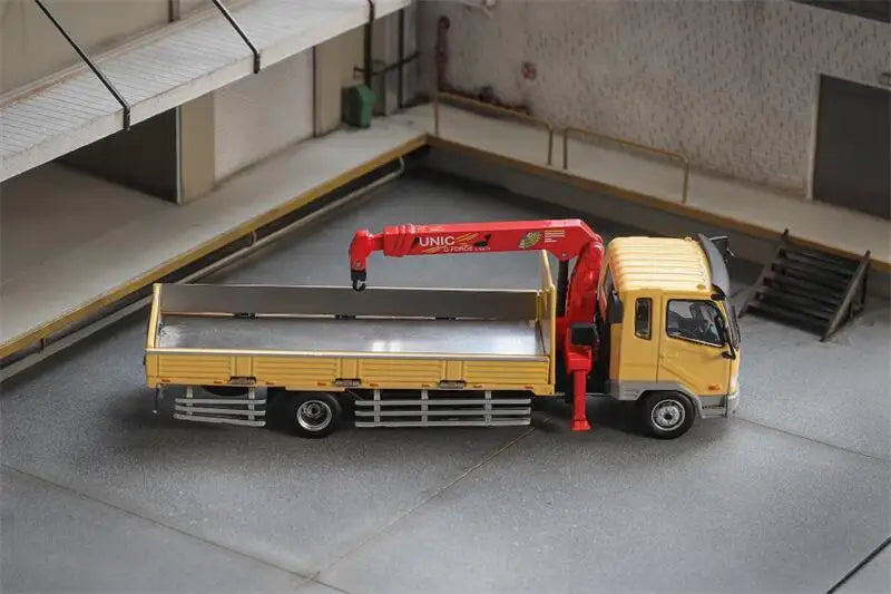 GCD 1:64 Fuso boom truck RHD limited888 Diecast Model Car