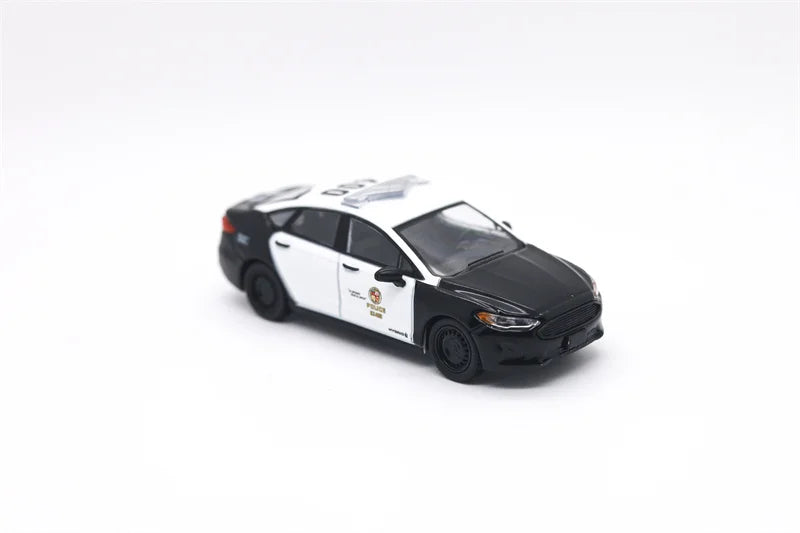 596Model 1:64 Responder Diecast Model Car